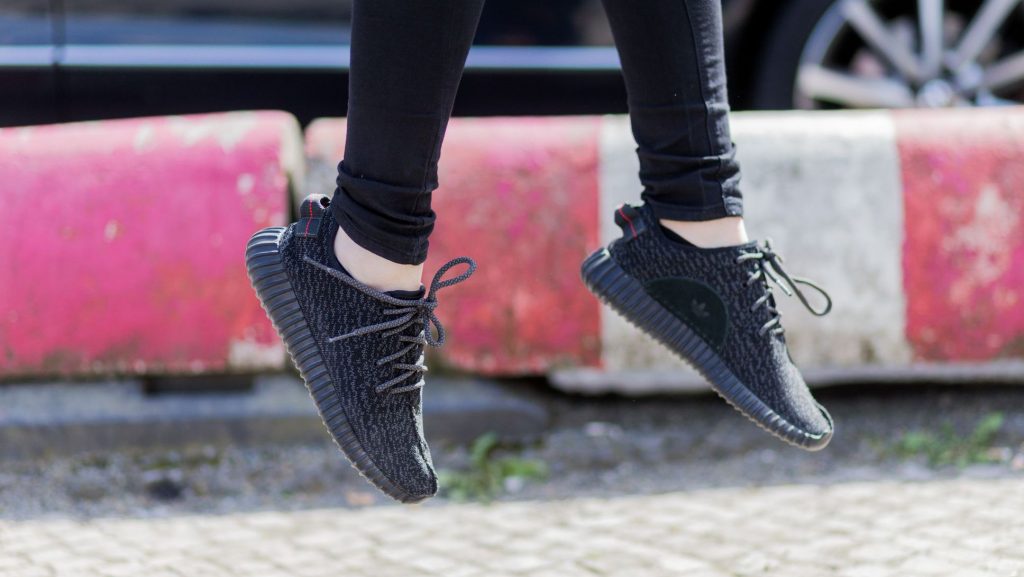 Почему Yeezy Boost от Adidas и Канье Уэста — мифическая обувь?